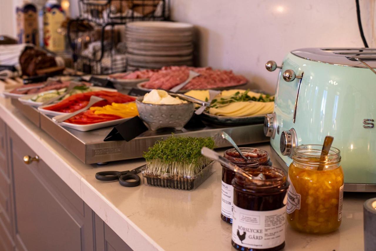 Hotell & Bistro Roedesund 칼스보르그 외부 사진