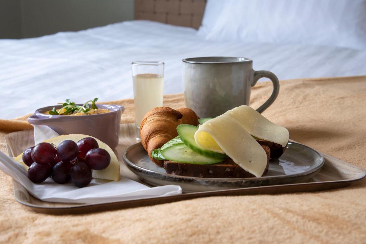 Hotell & Bistro Roedesund 칼스보르그 외부 사진