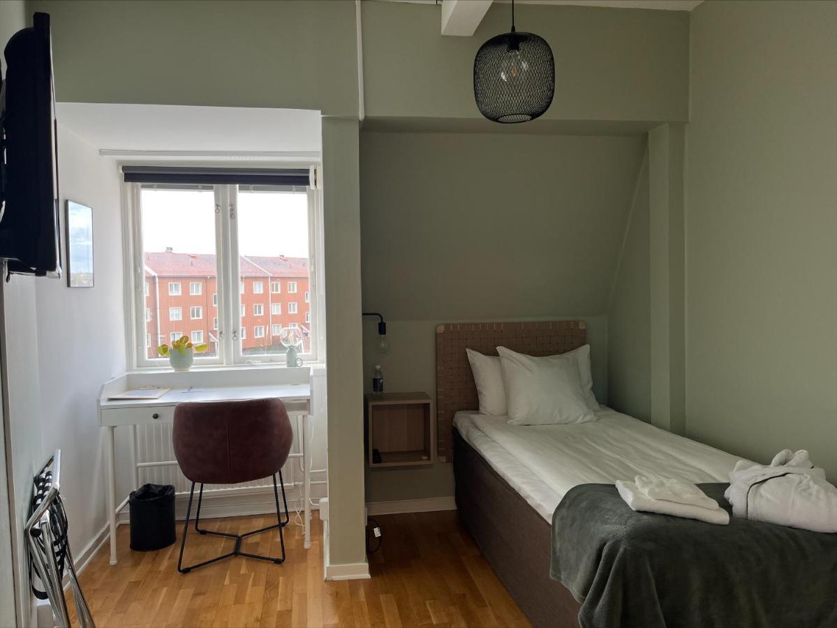 Hotell & Bistro Roedesund 칼스보르그 외부 사진
